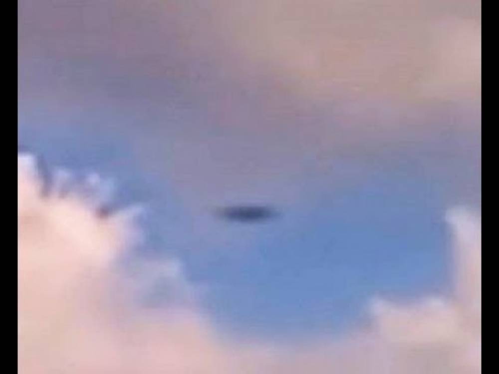 Նյու Յորքի երկնքում չճանաչված սկավառակաձև օբյեկտ են նկատել (տեսանյութ)