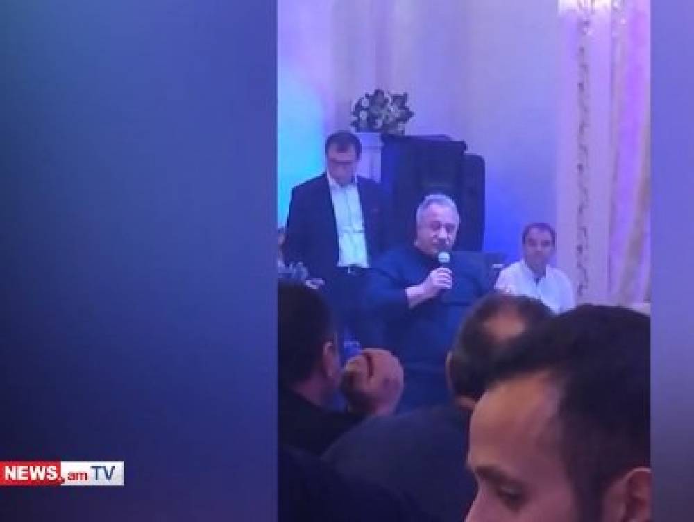 "Mы не нищие, понимаете ребята?". Սասուն Միքայելյանի ելույթը ընտրվելու առիթով կազմակերպված խնջույքում
