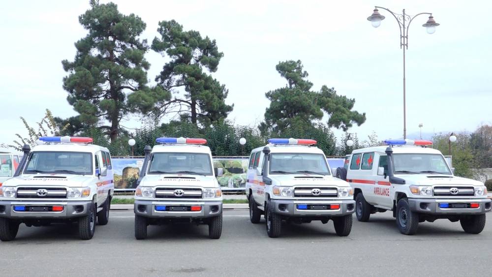 5 նոր ռեանոմոբիլ է նվիրաբերվել Արցախին (լուսանկարներ)