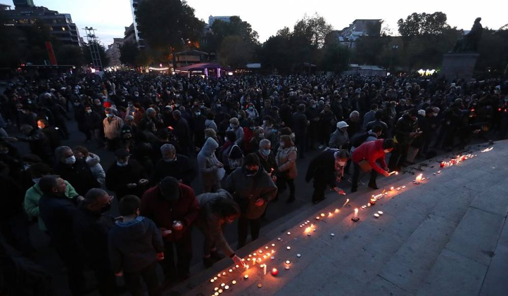 Մոմավառություն՝ ի հիշատակ պատերազմում զոհված հերոսների. ուղիղ