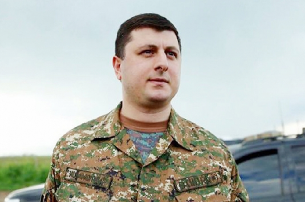 Տղերք, ռազմաճակատը խառնել եք, ո՞ւմ վրա եք զենք քաշում, ձեր ինստիտուտը ոչնչացնում են, դուք ինչո՞վ եք զբաղված․ Տիգրան Աբրահամյան