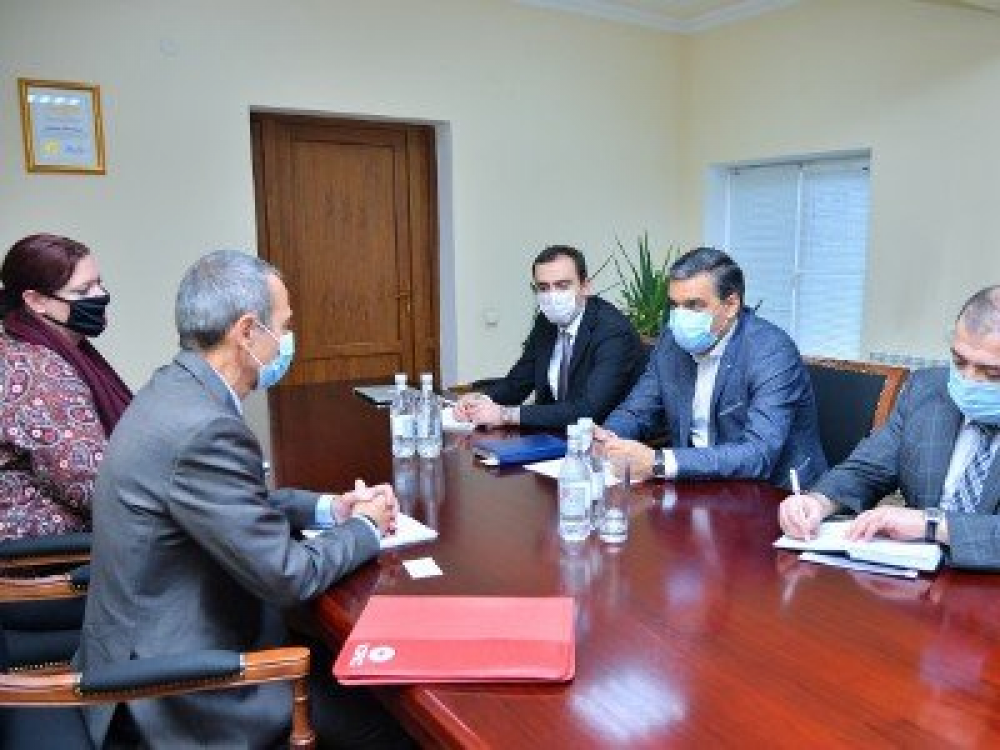 Արման Թաթոյան ԿԽՄԿ-ի պատվիրակության ղեկավարի հետ քննարկել է գերիների ազատ արձակման գործընթացին առնչվող հարցեր
