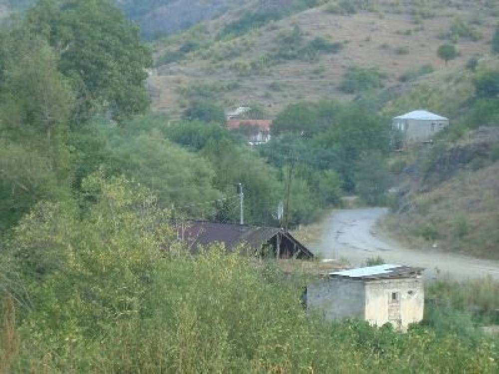 3-4 տուն է մնացել, բոլորն այրված են․ չարեկտարցիները կարող են գյուղ վերադառնալ, սակայն տուն չունեն