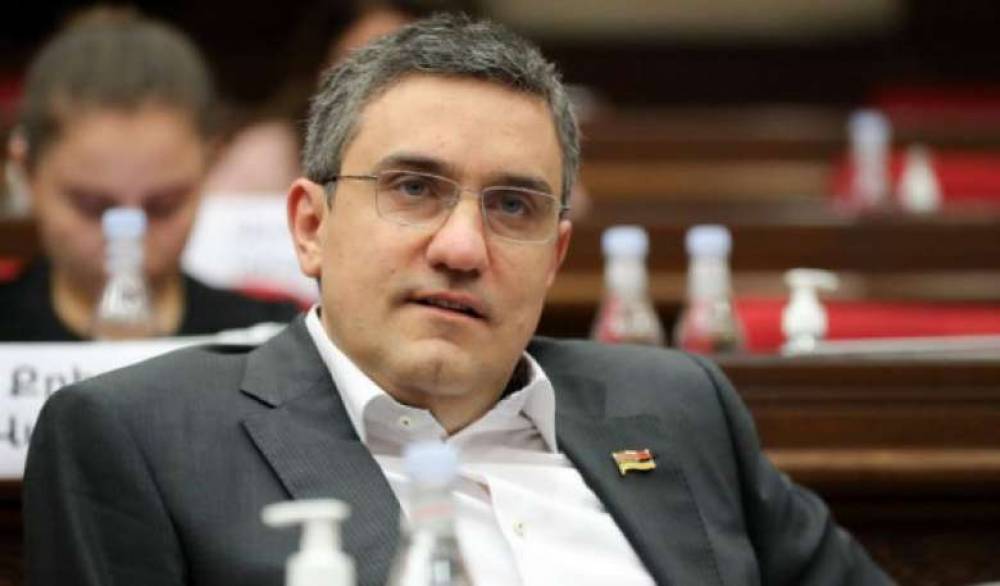 Ստախոս կա քաղաքում. Արթուր Ղազինյան