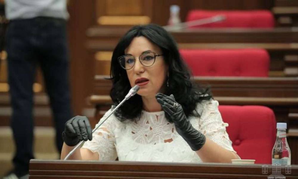 Իմ իմացած բոլոր հայհոյանքերը էստեղ «կապուտ» եղան. Զոհրաբյան