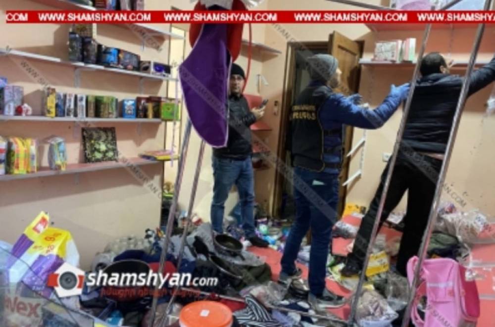 Նոր Խարբերդում տղամարդը խանութի ներսում պայթեցրել է մարտական նռնակը, ոստիկանները կանխել են 2-րդ նռնակի պայթեցումը. shamshyan.com