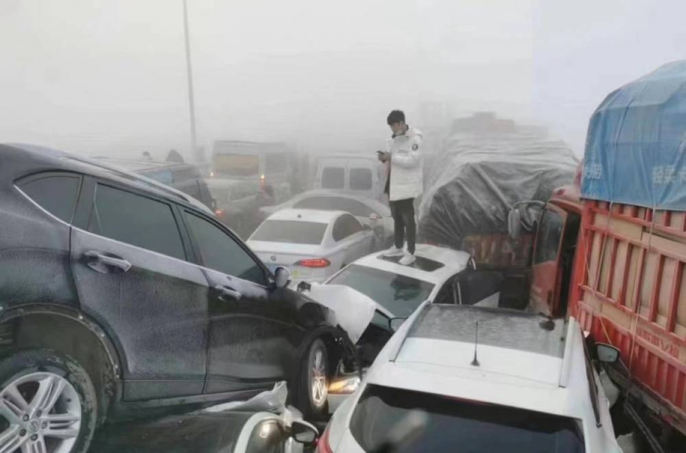 Չինաստանում թանձր մառախուղի պատճառով կամրջի վրա բախվել Է ավելի քան 200 ավտոմեքենա (տեսանյութ, լուսանկարներ)