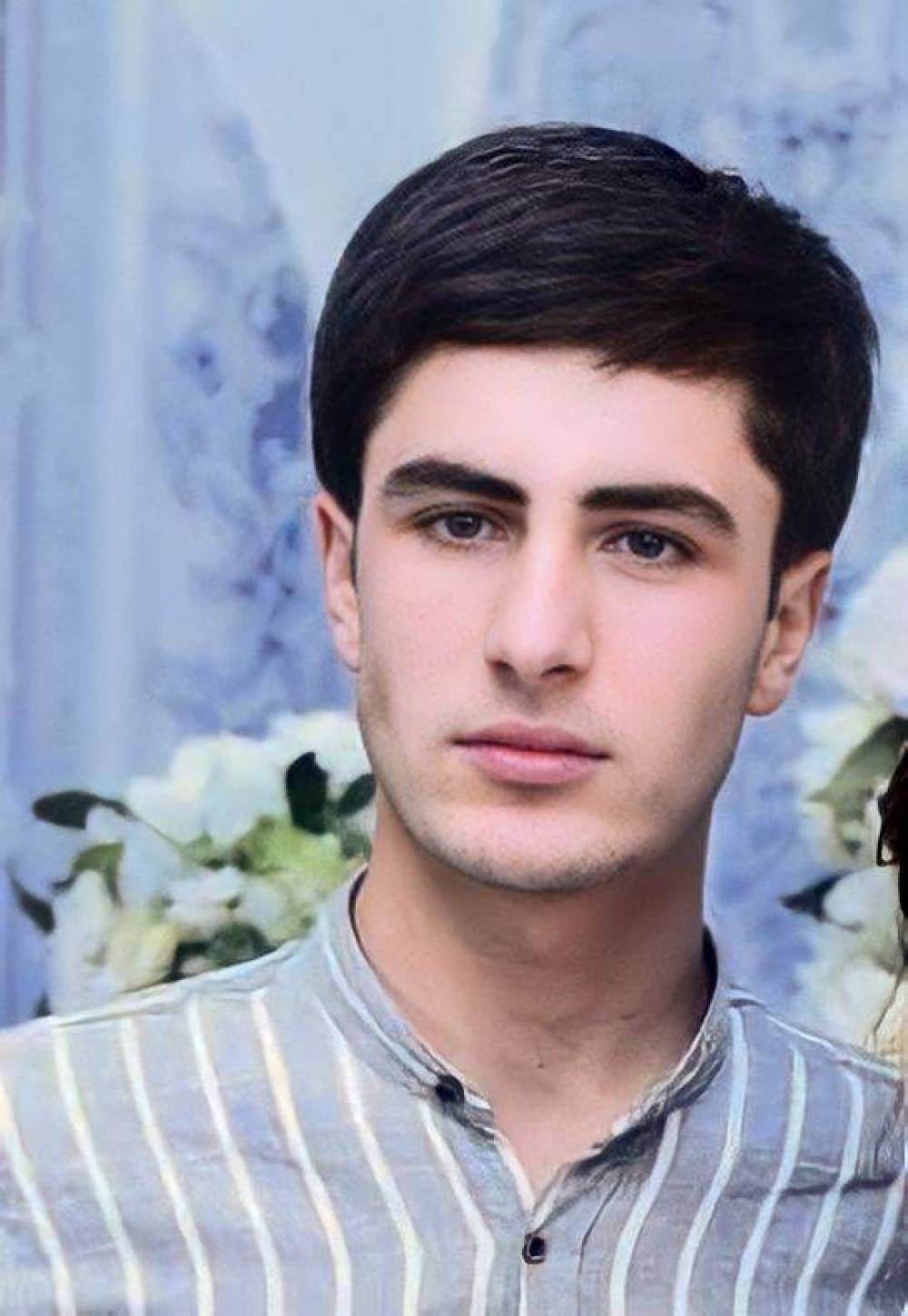 «Մի հրաշք էլ մեզ համար արա, տե՛ր Աստված». անհետ կորածի հայրը Ադրբեջանից վերադարձող գերիների ցանկում որդու անունն է փնտրել