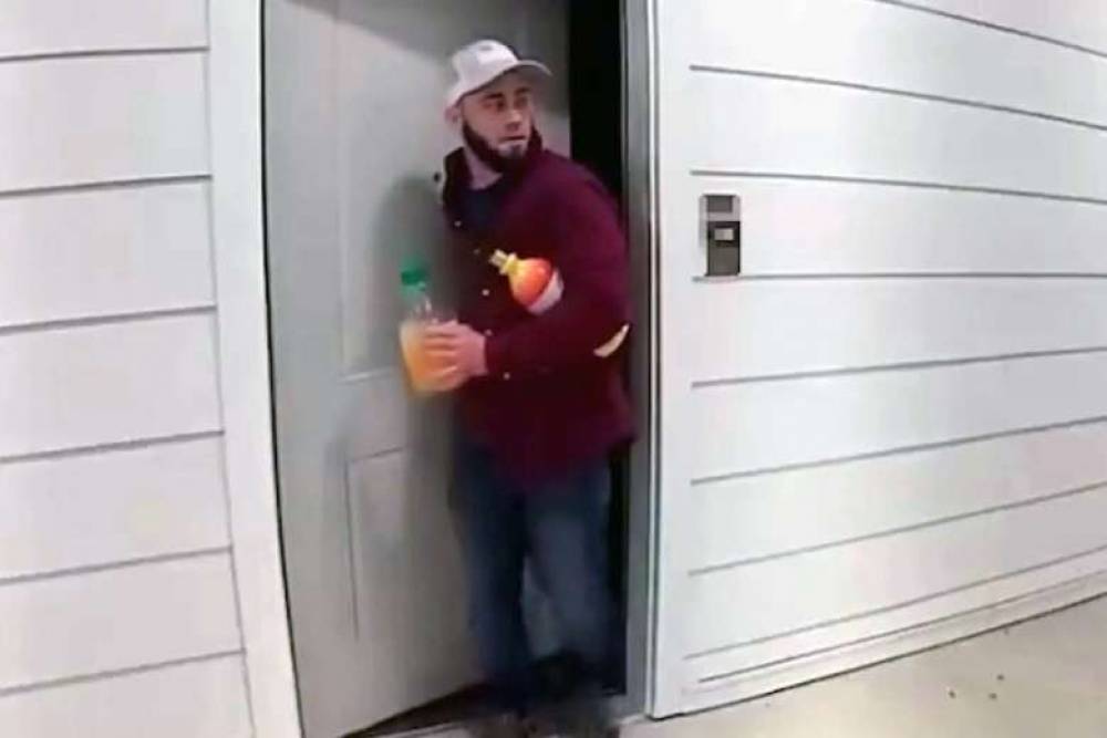 Գողը ներխուժել է բնակարան և հափշտակել օղու շիշ և նարնջի հյութ