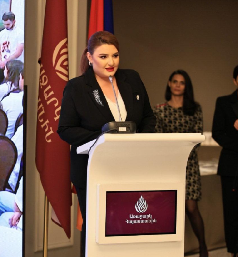 Հայաստանին պետք են նոր մարդիկ, նոր գաղափարներ, նոր մտքեր, նոր թարմ օդ, և դրա հեղինակները հենց այս երիտասարդներն են․ Իվետա Տոնոյան