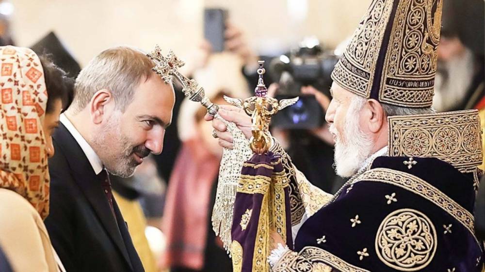 Նրա ներկայությունը Մայր Աթոռում աղետալի վնաս է հասցնում Հայաստանյաց Առաքելական Եկեղեցուն. Փաշինյանը՝ կաթողիկոսի մասին