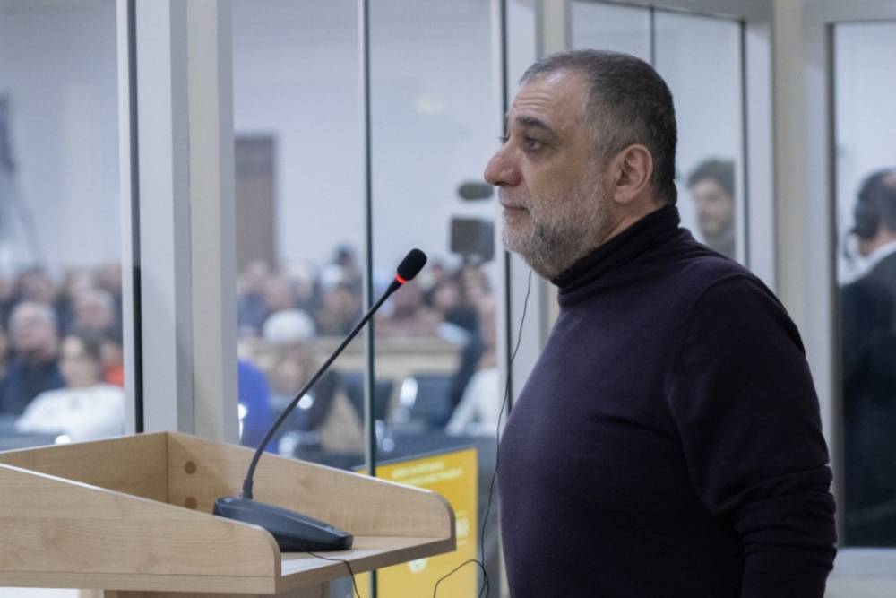 Ադրբեջանցի դատախազը պահանջել է Ռուբեն Վարդանյանին ցմաh ազատազրկել