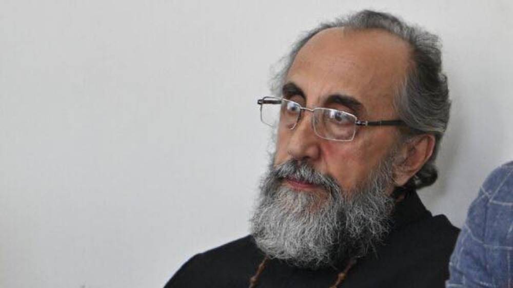 Միքայել Սրբազանին քիչ առաջ վիրահատել են