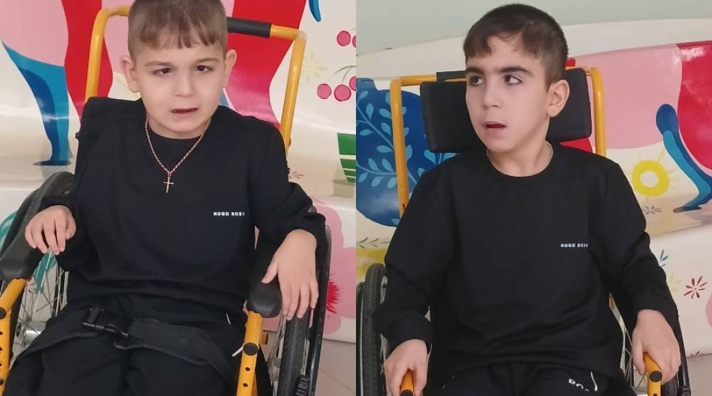 Երեխաներն ունեն ՄՈՒԿ ախտորոշում, սայլակ_կանգնակներ են հարկավոր, իսկ ծնողը միջոցներ չունի, խնդրում է օգնել