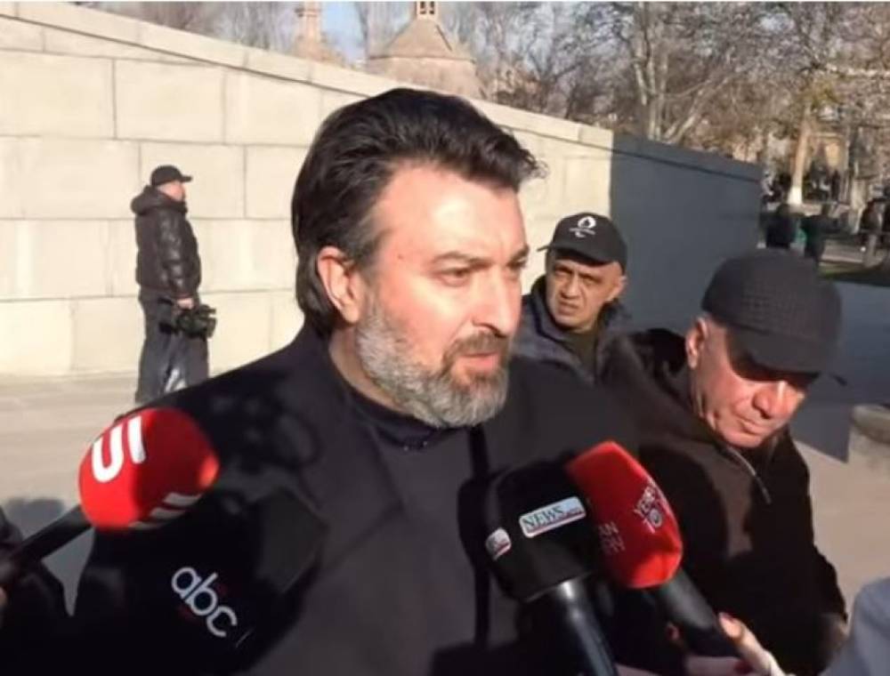 Այդ մարդը վերջնահաշվարկ է արել առողջ մտածելակերպի հետ. Հովնան Սրբազանը՝ Փաշինյանի մասին