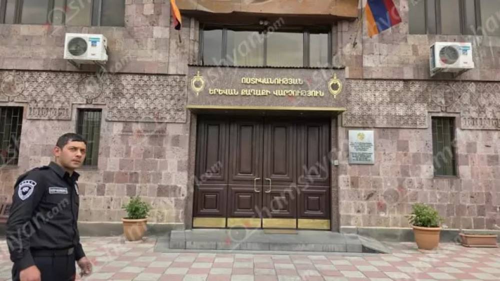 Երևանում ոստիկանություն տեղափոխված 3 քաղաքացիների մոտ հայտնաբերվել են թմրանյութեր և ներարկիչներ