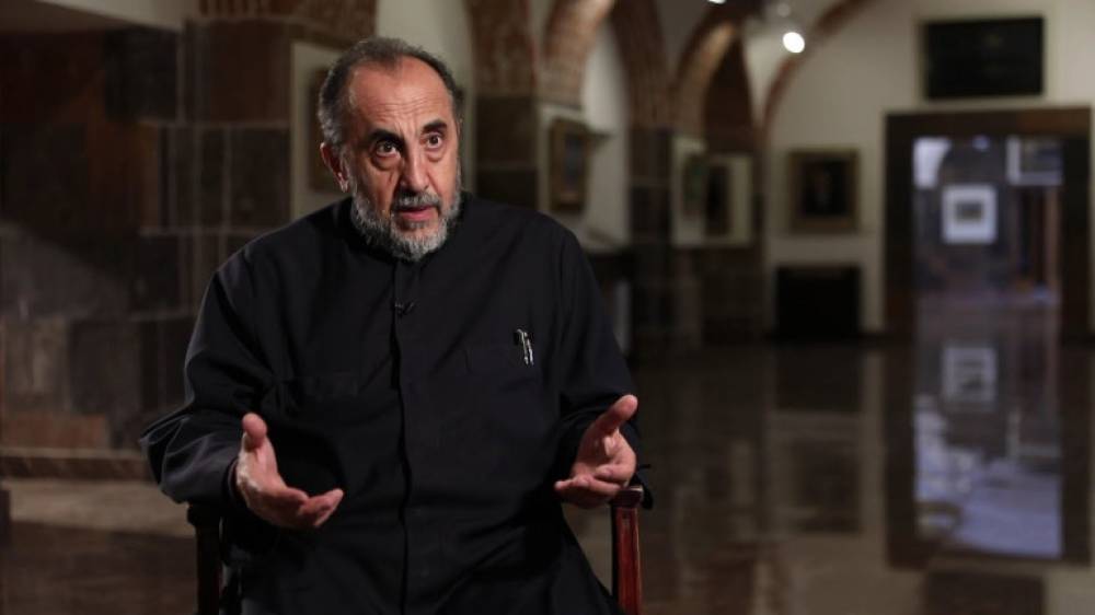 11 աշխատանքային օրը բավարար չեղավ, որ գլխավոր հшնցագործի կամակատարները կարողանան ապահովել «Իզմիրլյան» ԲԿ-ում որևէ քահանայի կողմից սուրբ պատարագի մատուցումը. Միքայել Սրբազան