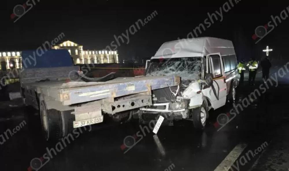 Մեքենաներ են բախվել, ճանապարհը ամբողջությամբ փակվել է․ կան վիրավորներ