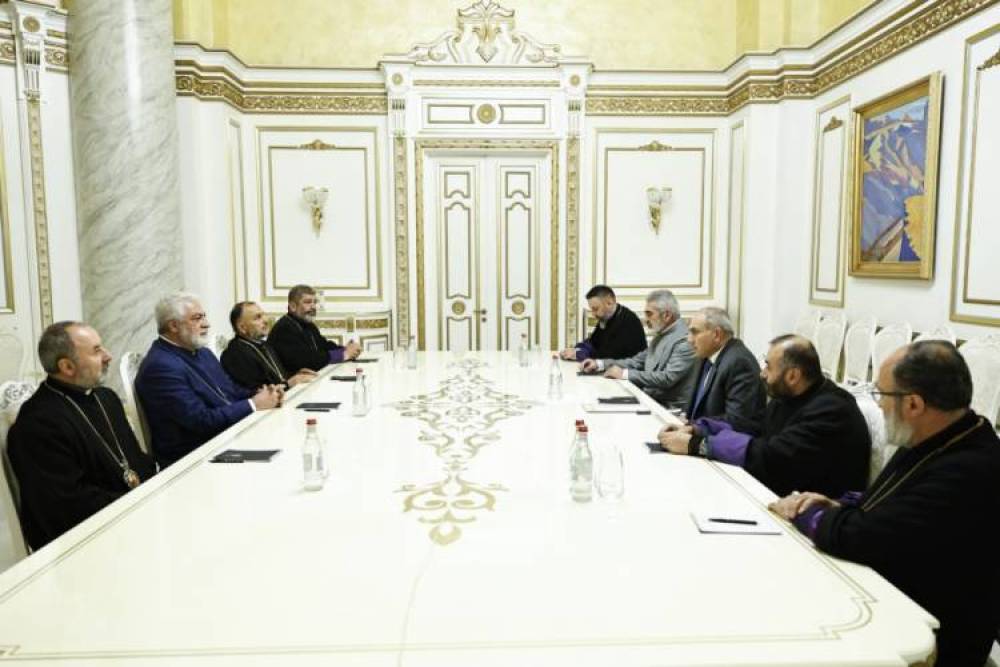 Ցուցակագրված երեք եպիսկոպոսները մերժել են․ «Հրապարակ»