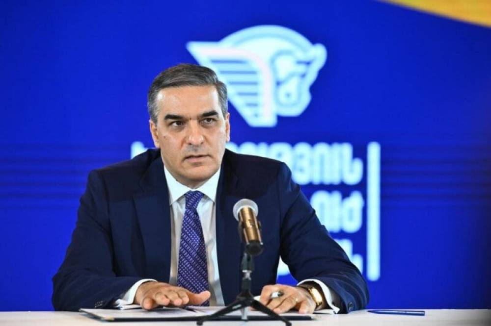 Նիկոլ Փաշինյանը սկսել է կատարել իմ ասուլիսի ուղերձները․ Արման Թաթոյան