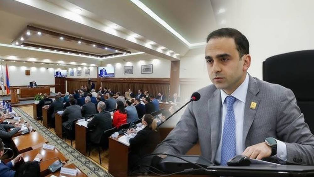 Հիմա․Քաղաքապետարանում թեժ է․ ընթանում է ավագանու նիստը