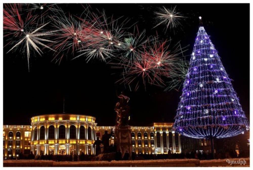 Վաղը կվառվեն Գյումրիի գլխավոր տոնածառի լույսերը