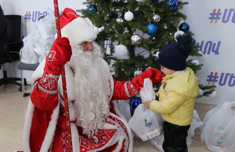 Ստեփանավանի փոքրիկները վայելում են տոնական տրամադրությունն ու այն հոգատարությունը, որն ապահովում է Սամվել Կարապետյանը. «Մեր ձևով» շարժում (տեսանյութ)