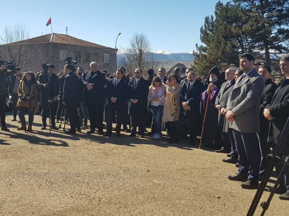 Փաշինյանը Լոռվա Դսեղում է. տոնակատարություններ նվիրված Թումանյանի 150 ամյակին