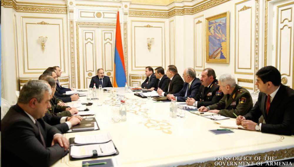 Վարչապետի մոտ Զինված ուժերում մահվան դեպքերի հետ կապված խորհրդակցություն է տեղի ունեցել