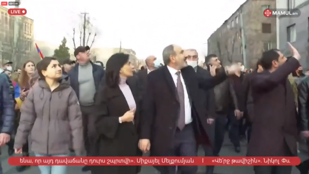 ՍԿԱՆԴԱԼԱՅԻՆ ՏԵՍԱՆՅՈՒԹ․ «Քո հետևից կգան». Փաշինյանը՝ քաղաքացուն