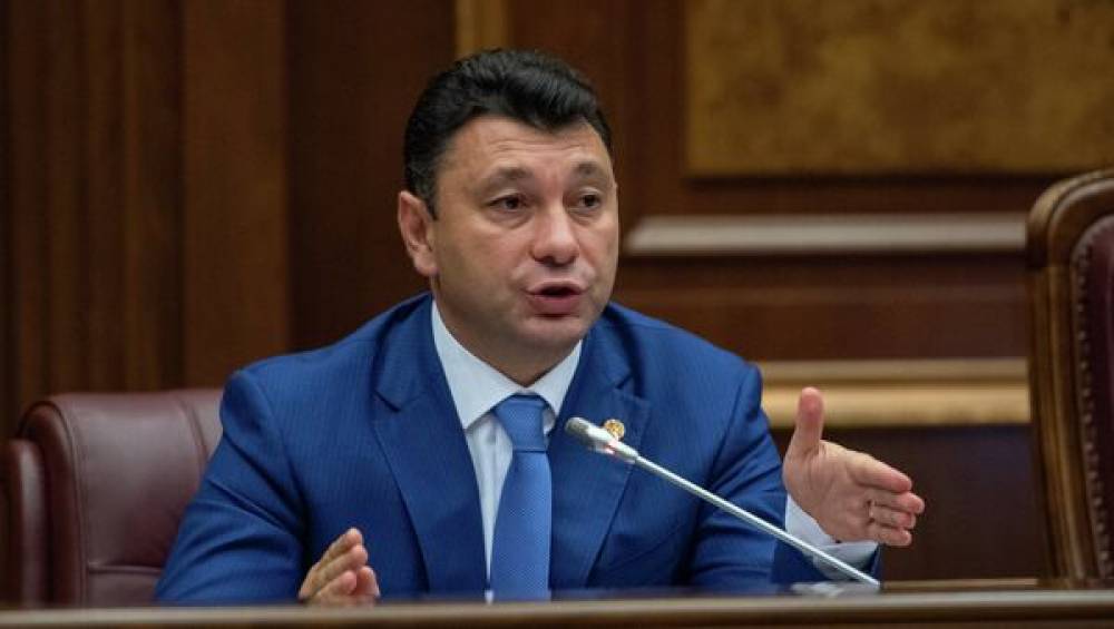 Այսպես շարունակվելու դեպքում ազգովի լացելով երգելու ենք «երեկ լավ էր,քան թե այսօր»