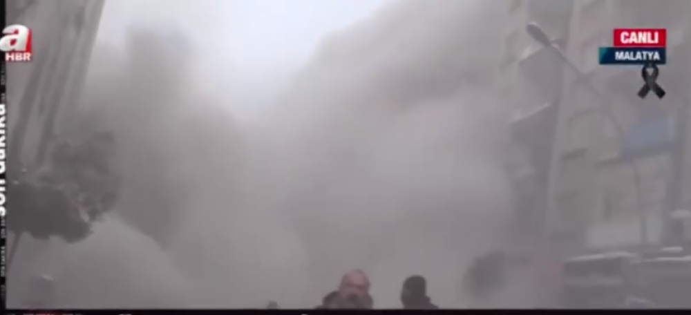 Նոր կադրեր Թուրքիայում ուղիղ եթերի ժամանակ շենքերի փլուզումից. (տեսանյութ)