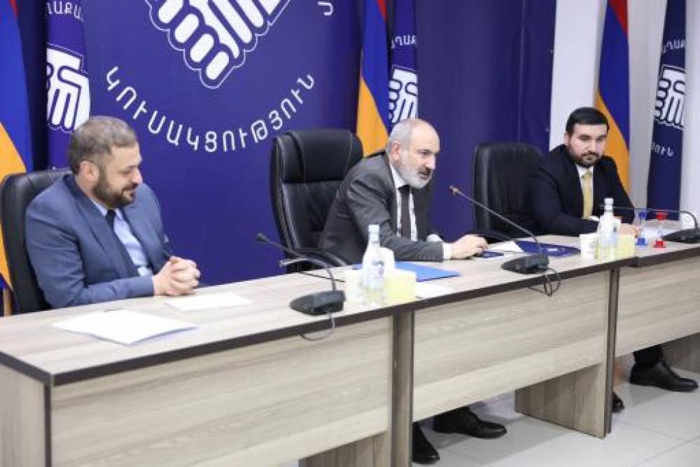 Փաշինյանը ՔՊ-ականների հետ քննարկել է եվրոպական կուսակցական միությունների գաղափարախոսությունները
