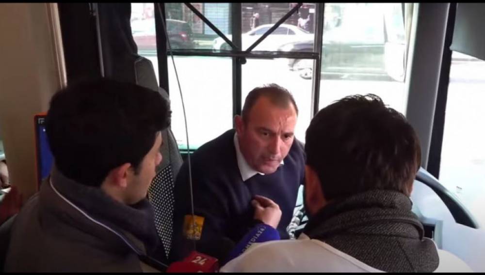 Գժվացրեցին այսօր, ի՞նչ անենք, քշենք, գնանք գարա՞ժ. ավտոբուսի վարորդը վրդովվեց