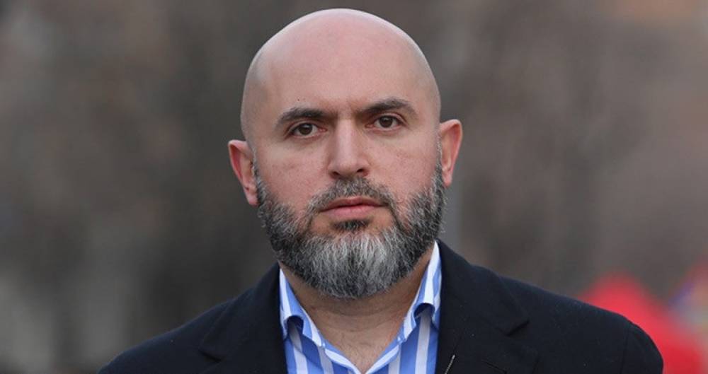 Կիսվում եմ այս լայֆ-հակով․ Աշոտյանը՝ տնային կալանքում գտնվողներին