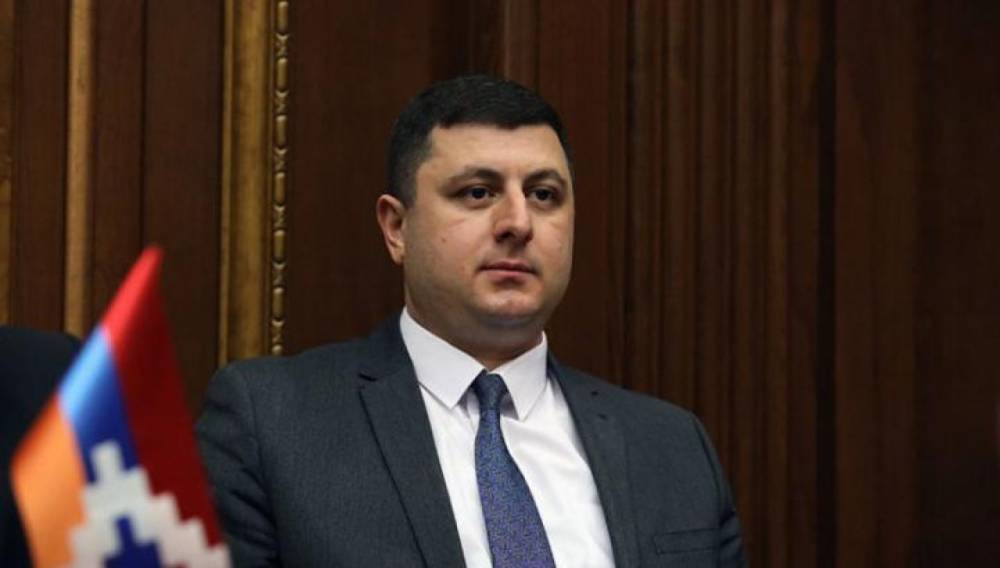 Իշխանությունը մանևրում է՝ և՛ ներսի, և՛ դրսի աղմուկից խուսափելու համար. Աբրահամյան