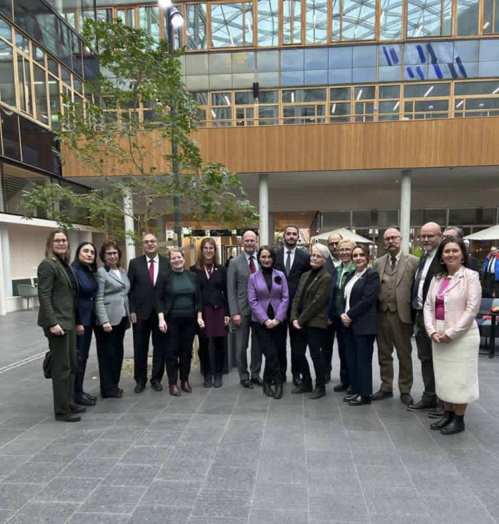 Ընդդիմադիրները ՔՊ-ականների հետ գործուղումներից ամաչում են․ «Հրապարակ»