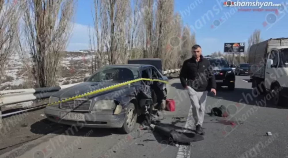 Վրաերթ-ավտովթարի հետևանքով 20-ամյա տղան մահացել է․ բժիշկները պայքարում են մյուս վիրավորի կյանքի համար