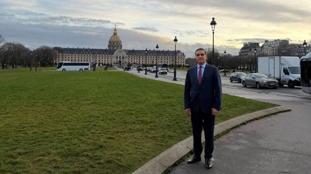 Այսօր, երբ Հայաստանի իշխանությունները ամեն գնով փորձում են թաքցնել առկա խնդիրները, ես չեմ կարող լռել. Արման Թաթոյան