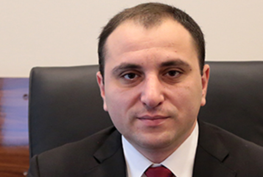 2 անշարժ գույք, 3.5 մլն կանխիկ գումար. Արսեն Թորոսյանի մտերիմ ընկեր Սմբատյանի հայտարարագրի հետքերով