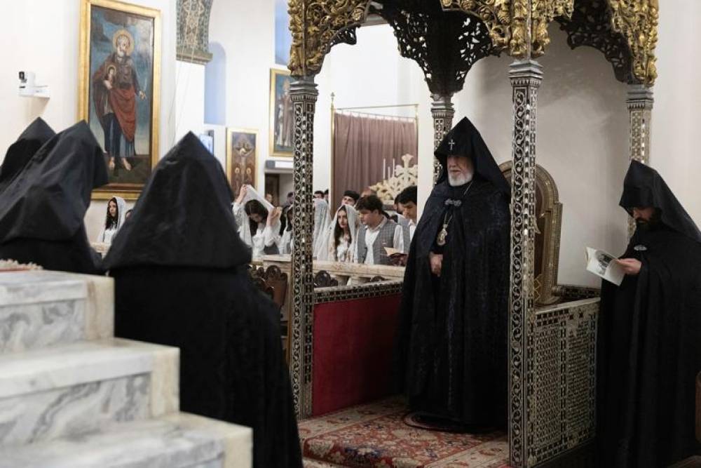 Կաթողիկոսի նախագահությամբ կատարվեց հոգեհանգստյան կարգ Սումգայիթի կոտորածի զոհերի հոգիների խաղաղության համար
