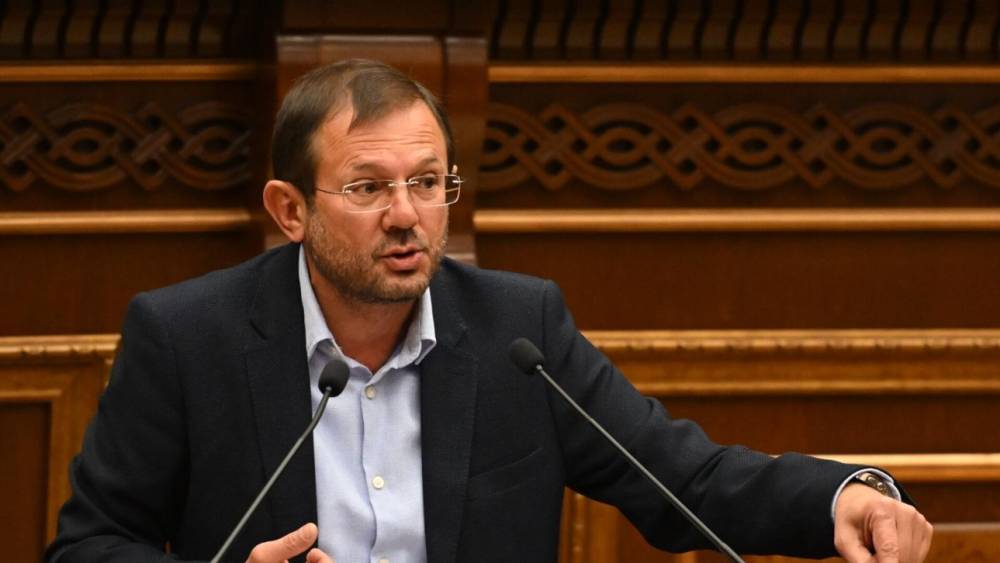 Մեր սպաների ամեն մեկի «բատինկան» մի տեսակի ա. Մանուկյան (Տեսանյութ)