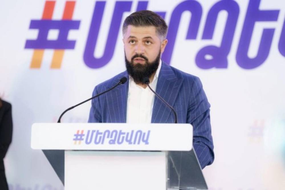 «5 միլիարդ դոլար Թրիփփի հիմնադրամից. մի՞թե խոսքը հենց այն 5 միլիարդի մասին է». Ալեքսան Ալեքսանյանը հիշեցնում է՝ ինչպես Սերժ Սարգսյանը կտրուկ հրաժարվեց Ալիևի առաջարկից (Տեսանյութ)