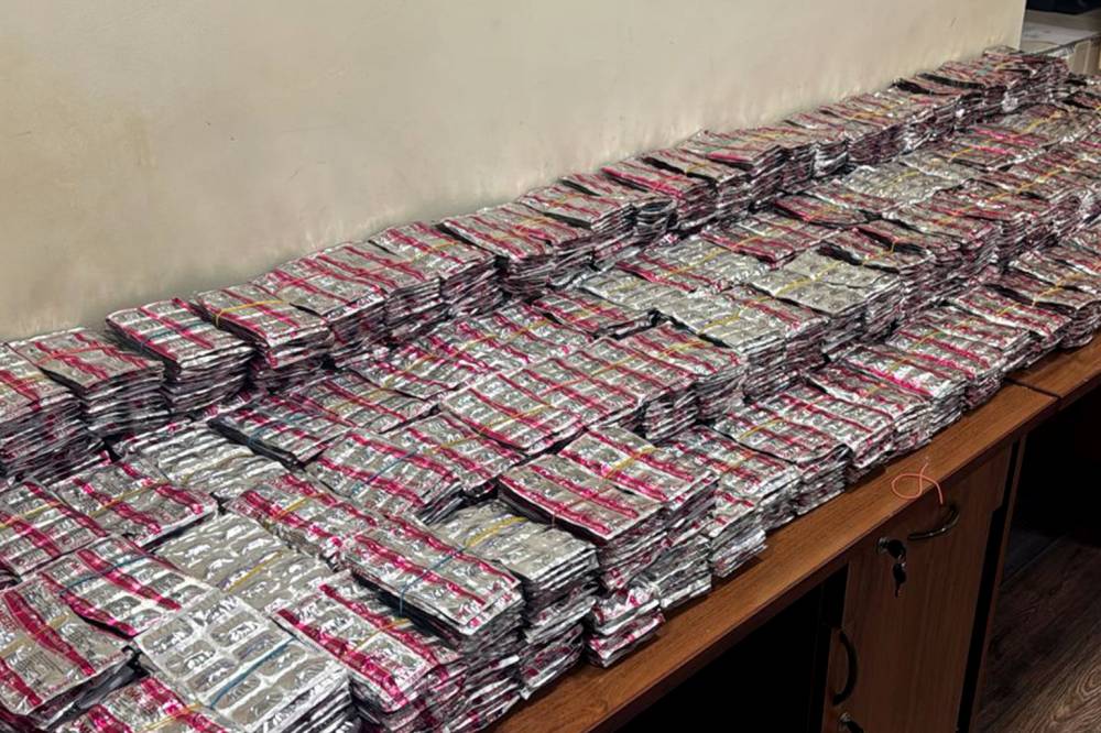 Թբիլիսի-Երևան մարդատար գնացքով փորձել են ներկրել մաքսային հսկողությունից թաքցված 45.5 կգ դեղորայք (տեսանյութ)