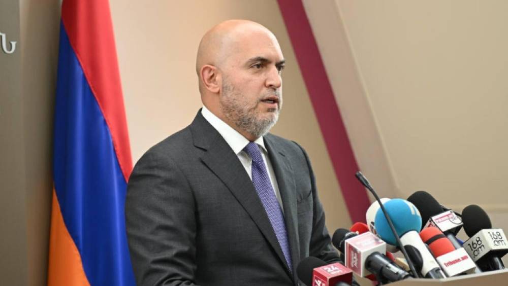 Սահմանադրությունն 8 տարվա ընթացքում աջ ու ձախ պղծnղների, Ալիևի պահանջով այն փոխելու պատրաստների, «Կառավարությունը ես եմ» հայտարարողների փարիսեական լացուկոծը տպավորիչ է. Աշոտյան