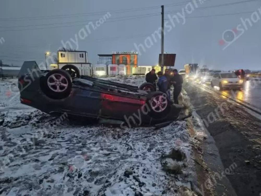 Պռոշյանում բախվել են մեքենաներ․ կան վիրավորներ