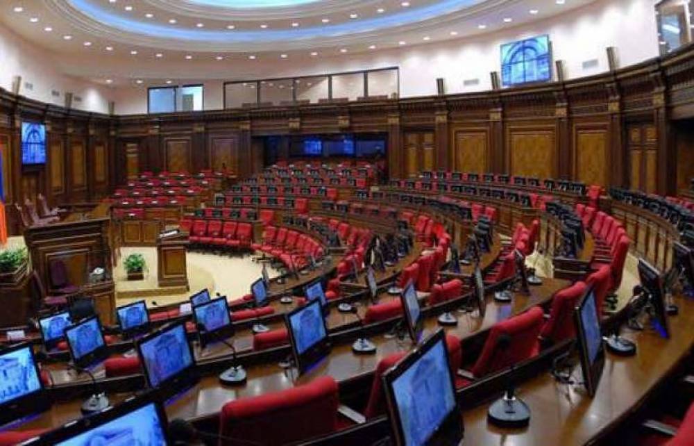Խորհրդարանում ընդդիմություն չկա. Է. Շարմազանով (տեսանյութ)