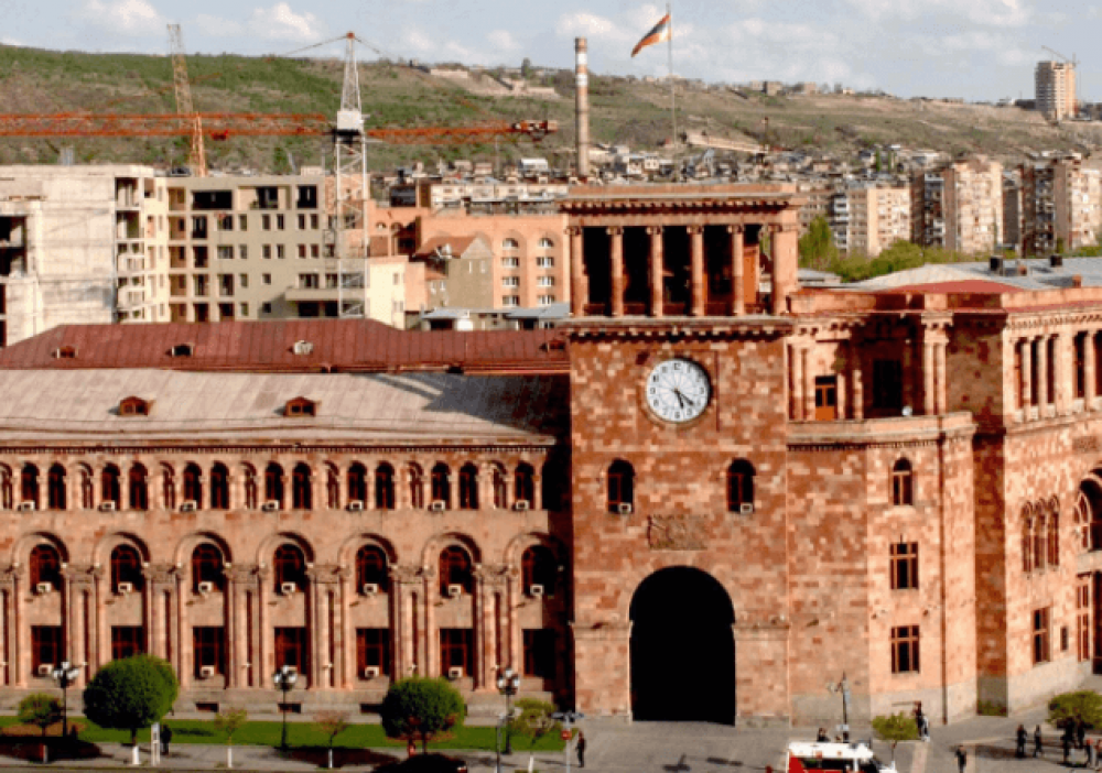 Live. Կառավարության նիստ