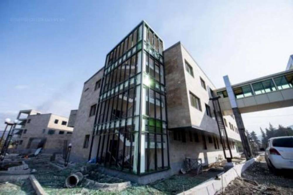 Արցախում նոր շենքեր են կառուցվում, բնակարանների են վերափոխվում տարբեր շինություններ