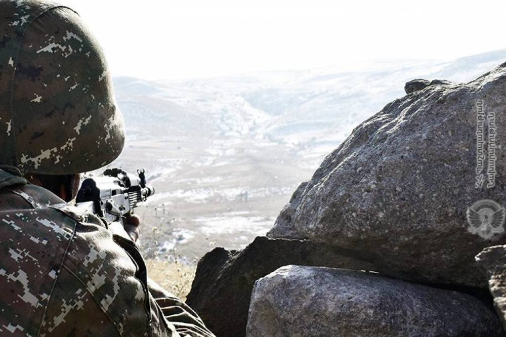 ՀՀ պետական սահմանի հայ-ադրբեջանական շփման գծի ամբողջ երկայնքով կայուն օպերատիվ իրավիճակը չի փոփոխվել. ՊՆ